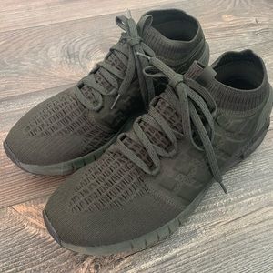 Under Armour Speedform 2.0 - size 13